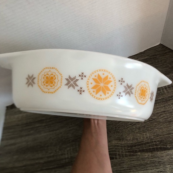 Vtg PYREX Town and Country Casserole Dish - Picture 11 of 12